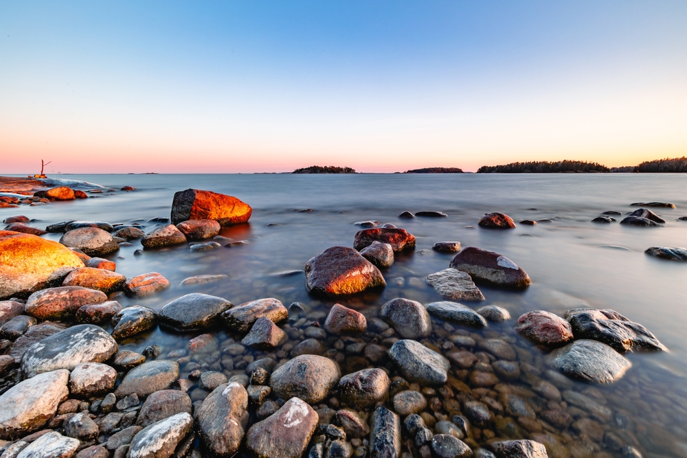 Отдых на берегу Финского залива: лучшие места для поездки на машине в 2025 году